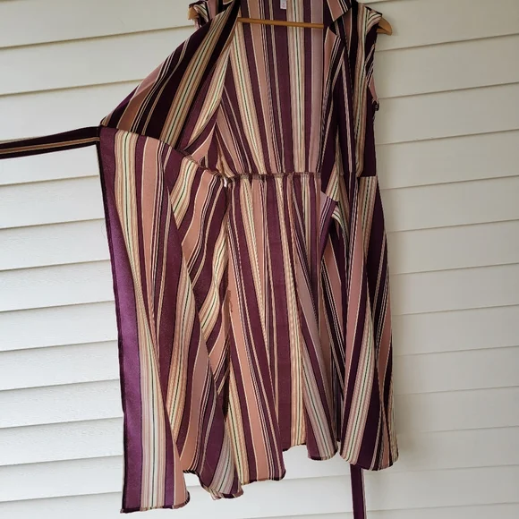 Casual Wraparound Striped Sleeveless Dress Size: M - Picture 8 of 14